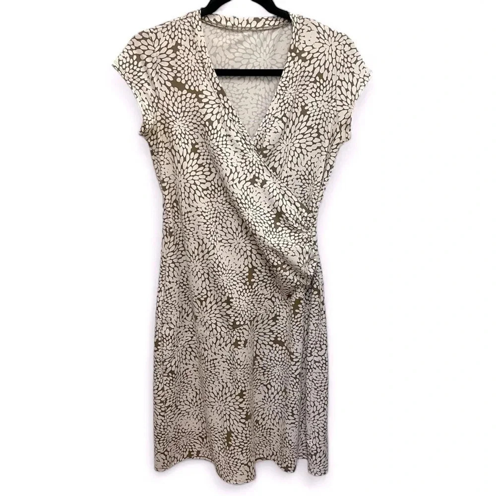 Athleta Nectar Faux Wrap Style Floral Print Mini Dress size Extra Small